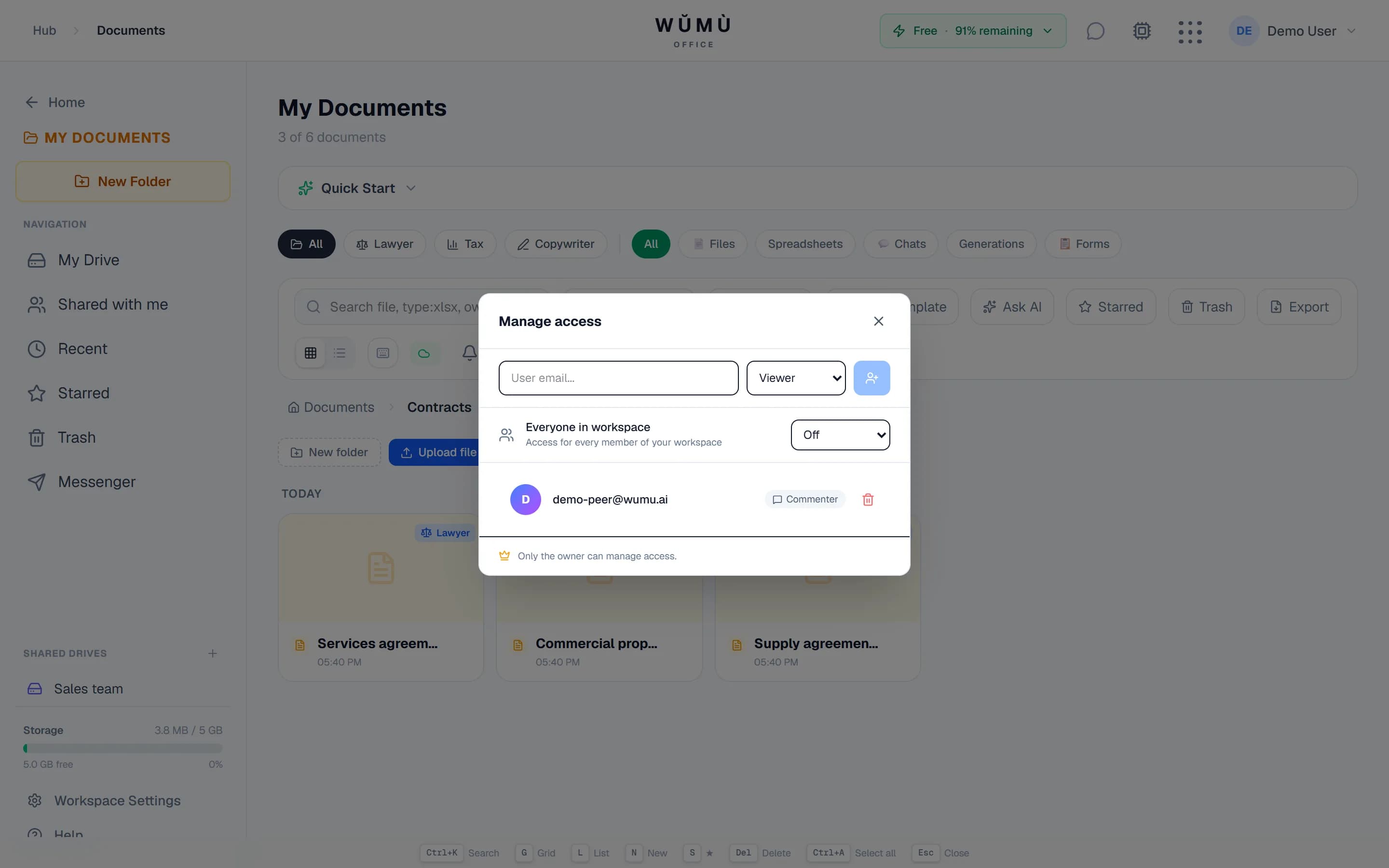 The document sharing dialog: people, roles and a public link